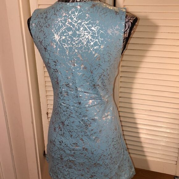 NWOT Grecian Low V-neck Stretch Tunic by Anchor Blue. - Picture 5 of 8